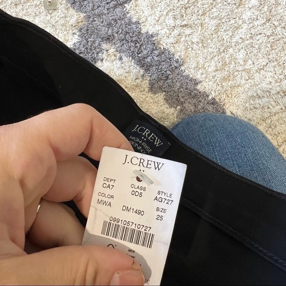 NWT J. Crew black skinny jean in signature stretch - Picture 10 of 13